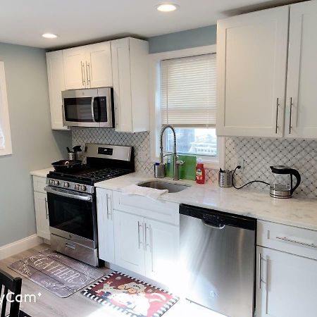 Nice Bedroom Next Fells Point بالتيمور المظهر الخارجي الصورة